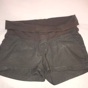 Maternity shorts